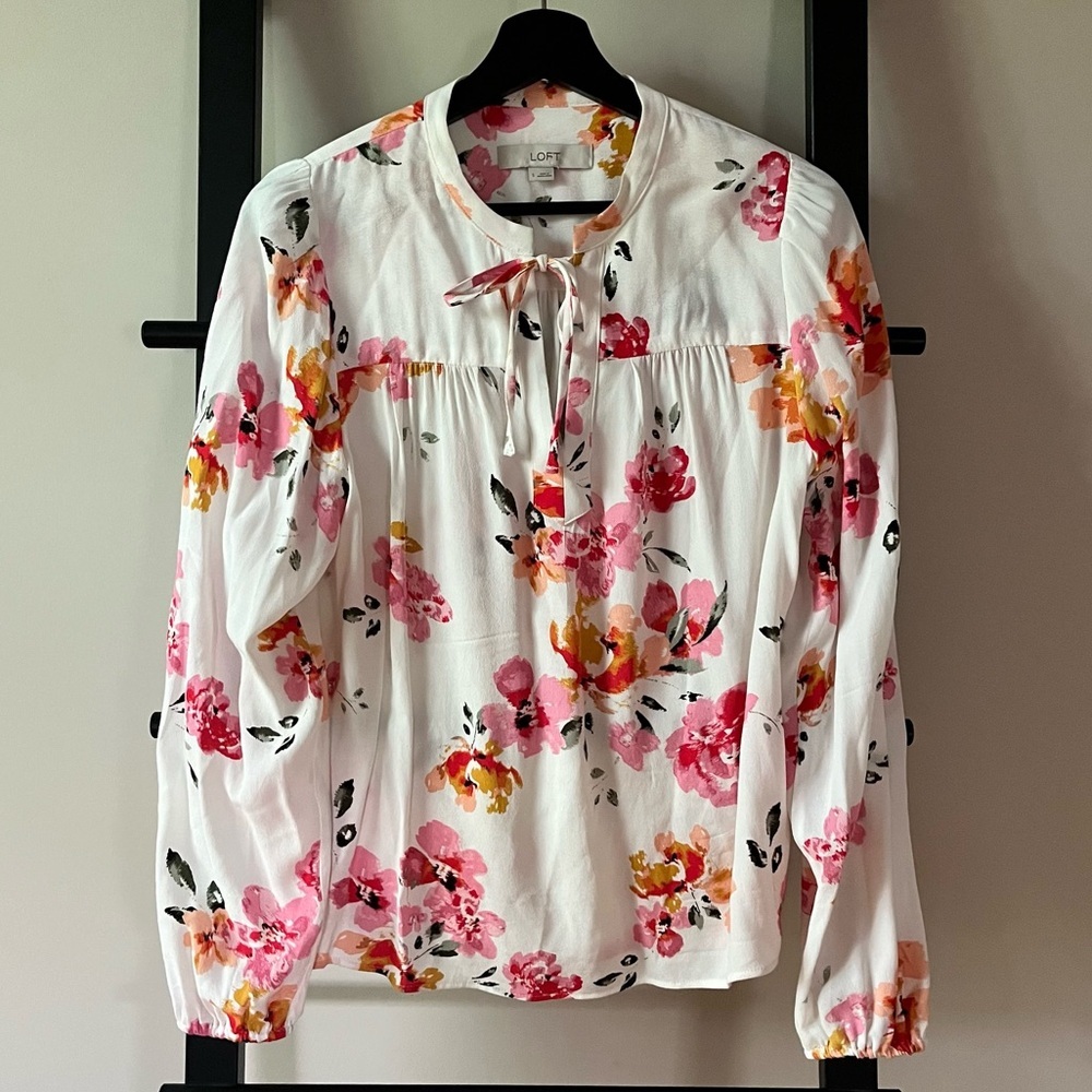 LOFT Watercolor Floral Split Neck Tie Blouse White Pink S